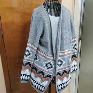 🩶Rue21 Cardigan Aztec Sweater